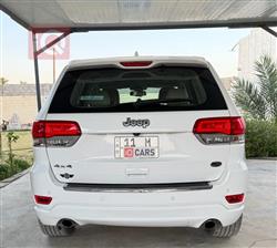 جیپ گراند شیرۆکی